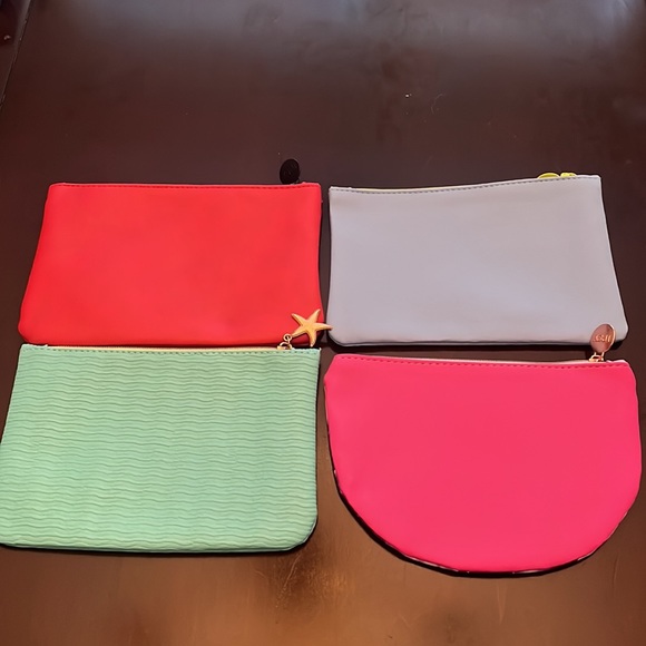 Set of 4 Ipsy Makeup Bags - Picture 2 of 8